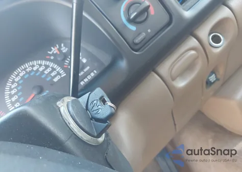 2001 Dodge Ram 1500 St from USA, damaged, VIN 3B7HC13Z11G242495